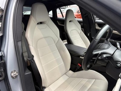 2024 Porsche PANAMERA photo 11