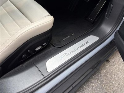 2024 Porsche PANAMERA photo 16