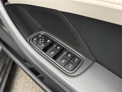 2024 Porsche PANAMERA photo 15
