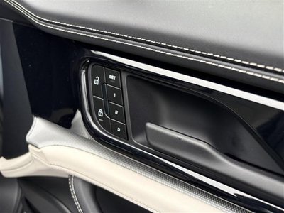 2024 Porsche PANAMERA photo 14