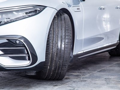 2024 Mercedes-BENZ EQS AMG thumbnail 42