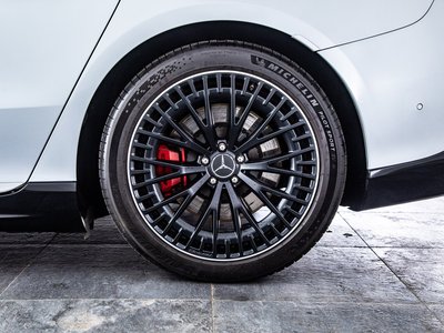 2024 Mercedes-BENZ EQS AMG thumbnail 39