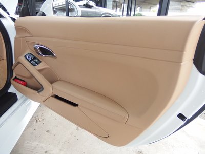 2015 Porsche 911 thumbnail 37