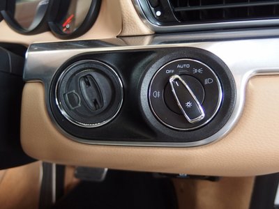 2015 Porsche 911 thumbnail 41