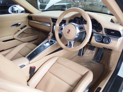 2015 Porsche 911 thumbnail 28