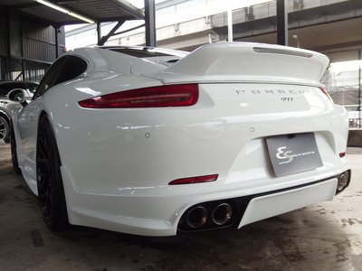 2015 Porsche 911 thumbnail 22