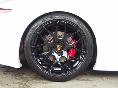 2015 Porsche 911 thumbnail 24