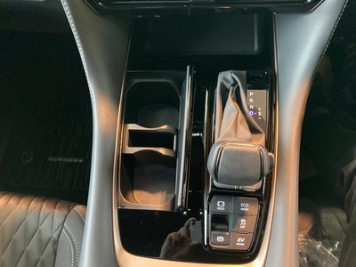 2026 Toyota ALPHARD — фото 84