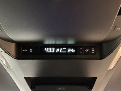 2026 Toyota ALPHARD — фото 75