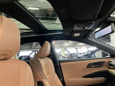 2024 Toyota CROWN SPORT photo 11