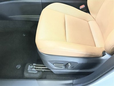 2024 Toyota CROWN SPORT photo 14