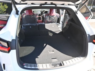 2025 Lexus NX 照片 32