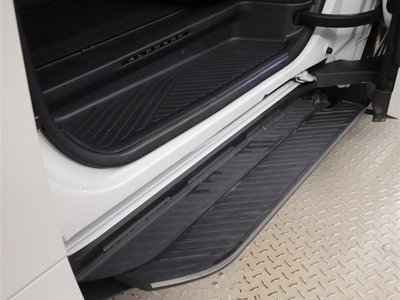2025 Toyota ALPHARD — фото 16