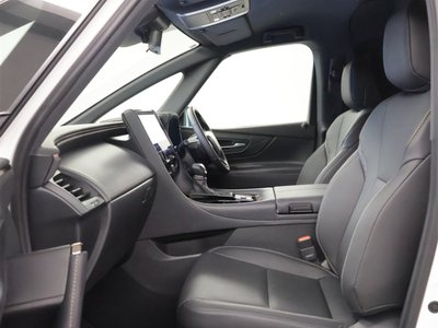 2025 Toyota ALPHARD — фото 30