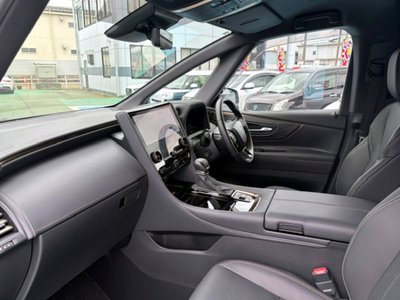 2025 Toyota ALPHARD thumbnail 9