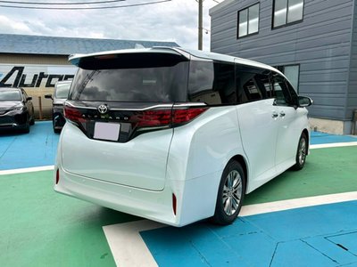 2025 Toyota ALPHARD thumbnail 3