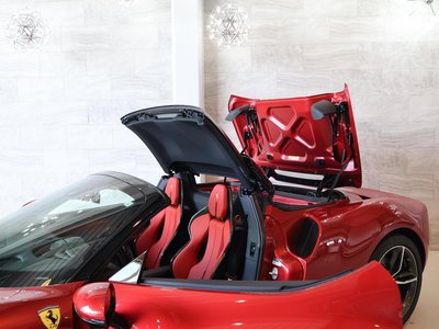 2023 Ferrari 296 GTS 照片 42