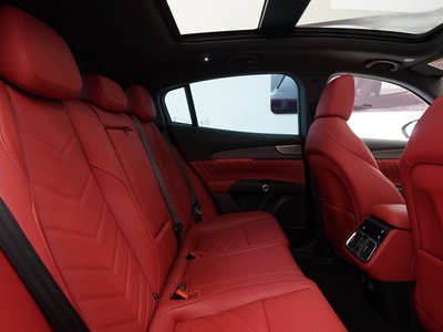 صورة 16 لـ 2023 Maserati GRECALE