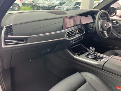 2020 BMW X7 thumbnail 75