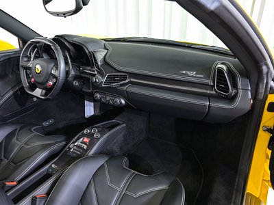 2015 Ferrari 458 SPIDER thumbnail 26