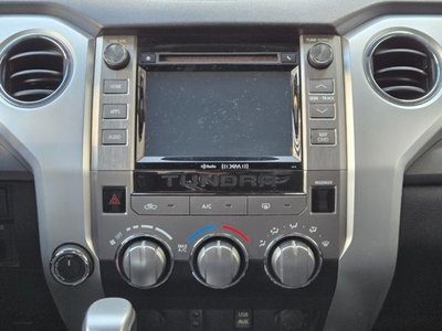 2017 Toyota TUNDRA thumbnail 28