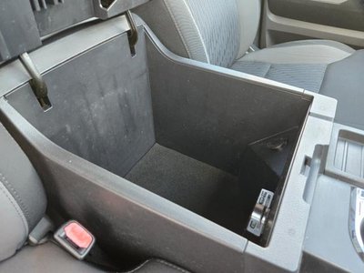 2017 Toyota TUNDRA thumbnail 18