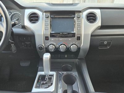 2017 Toyota TUNDRA thumbnail 27