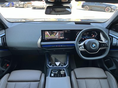 2025 BMW X3 photo 16