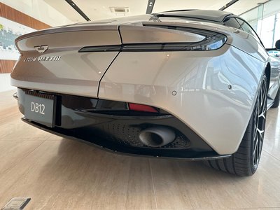 2026 Aston Martin DB12 — миниатюра 18