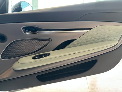 2026 Aston Martin DB12 — миниатюра 24