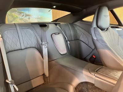 2026 Aston Martin DB12 — миниатюра 23