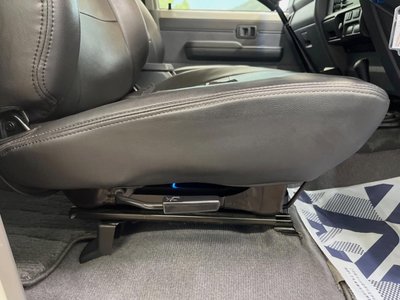 2014 Toyota LAND CRUISER 70 thumbnail 35