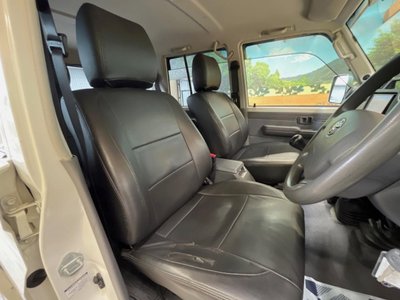 2014 Toyota LAND CRUISER 70 thumbnail 37