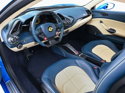 2017 Ferrari 488 SPIDER — фото 3