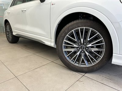 2024 AUDI Q3 照片 10