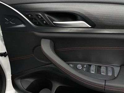2022 BMW X4 photo 12