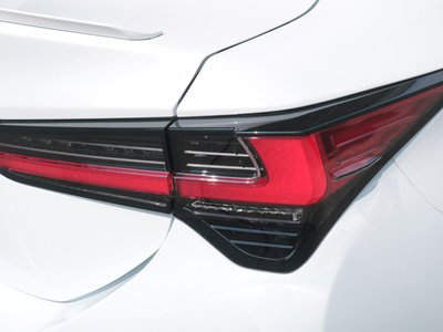 2023 Lexus RC 照片 24