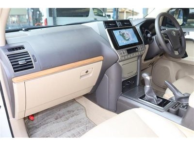 صورة 7 لـ 2023 Toyota LAND CRUISER PRADO