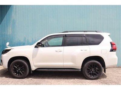 صورة 5 لـ 2023 Toyota LAND CRUISER PRADO