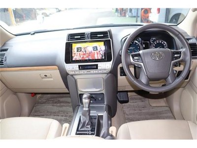 صورة 13 لـ 2023 Toyota LAND CRUISER PRADO
