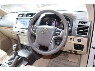 صورة 9 لـ 2023 Toyota LAND CRUISER PRADO