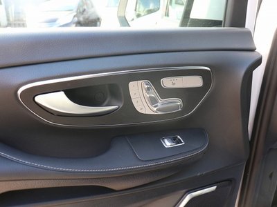 2022 Mercedes-BENZ V-CLASS thumbnail 38