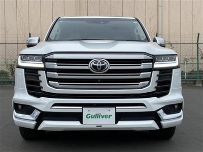2023 Toyota LAND CRUISER 300 photo 15