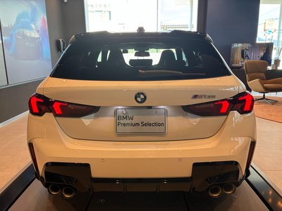 2025 BMW 1 SERIES photo 6