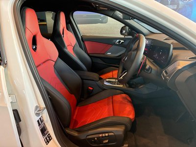 2025 BMW 1 SERIES photo 12