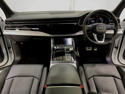 صورة مصغرة 34 لـ 2025 AUDI Q7