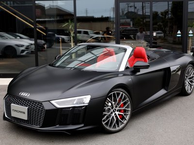 صورة 2 لـ 2019 AUDI R8 SPYDER