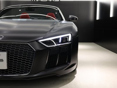 صورة 13 لـ 2019 AUDI R8 SPYDER