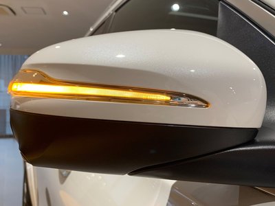 2026 Mercedes-BENZ GLS photo 10