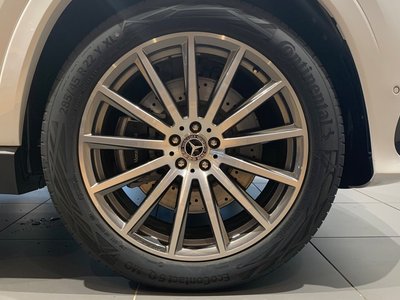 2026 Mercedes-BENZ GLS photo 11